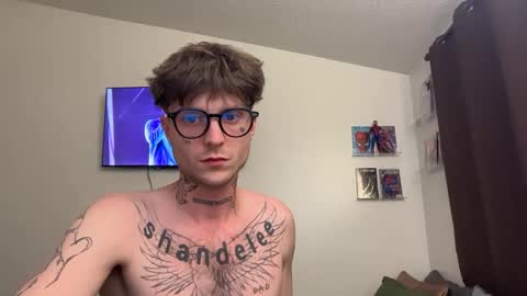 Snapshot of prettyboyszn chatting on 3, 3, 2026 pretty boy online show from 3, 3, 2026