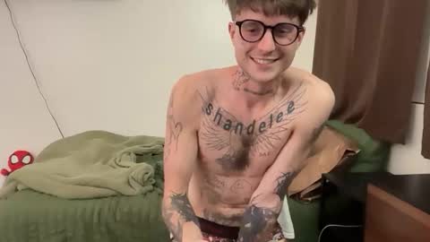 Snapshot of prettyboyszn chatting on 28, 3, 2026 pretty boy online show from 28, 3, 2026