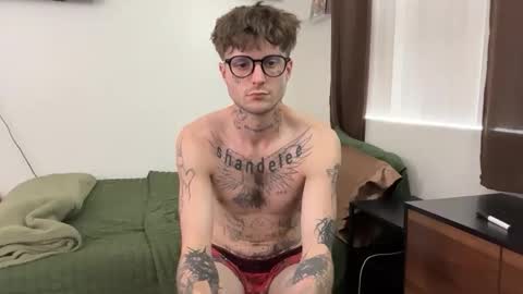 Snapshot of prettyboyszn chatting on 29, 3, 2026 pretty boy online show from 29, 3, 2026