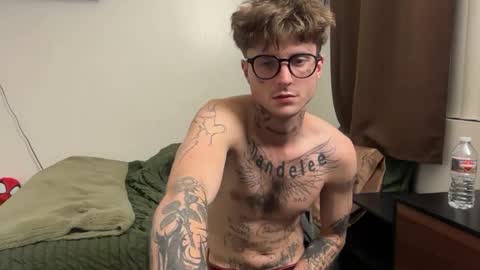 Snapshot of prettyboyszn chatting on 3, 4, 2026 pretty boy online show from 3, 4, 2026
