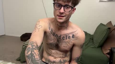 Snapshot of prettyboyszn chatting on 5, 4, 2026 pretty boy online show from 5, 4, 2026