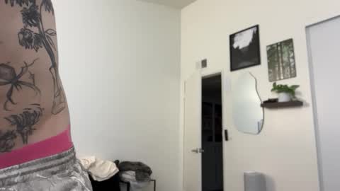 pretty boy online show from 25, 5, 2026