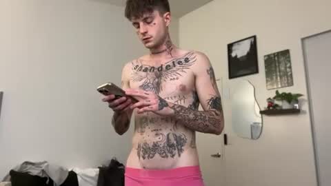 Snapshot of prettyboyszn chatting on 25, 6, 2026 pretty boy online show from 25, 6, 2026