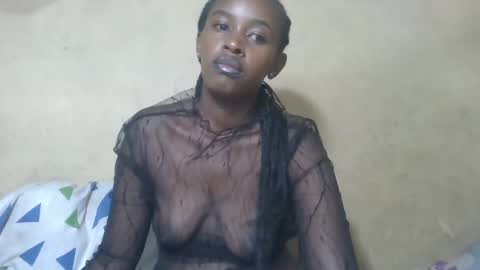 Snapshot of prettycarl_2 chatting on 8, 10, 2025 prettycarl_2 online show from 8, 10, 2025