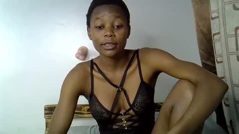 Snapshot of prettycoco_ chatting on 21, 4, 2026 coco online show from 21, 4, 2026