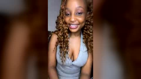Snapshot of prettydollx0 chatting on 2, 7, 2026 prettydollx0 online show from 2, 7, 2026