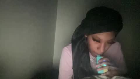 prettyfacefemale online show from 21, 2, 2026