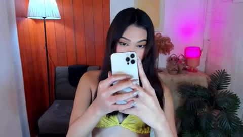 prettyhothugecock online show from 7, 1, 2026