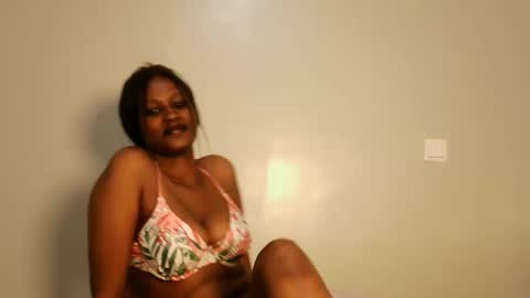 Snapshot of prettykeilaa chatting on 14, 4, 2026 prettykeilaa online show from 14, 4, 2026