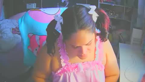 Snapshot of prettykittymami69 chatting on 17, 12, 2025 prettykittymami69 online show from 17, 12, 2025