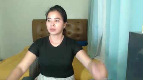 Snapshot of prettylicious_girl chatting on 6, 4, 2026 precious online show from 6, 4, 2026