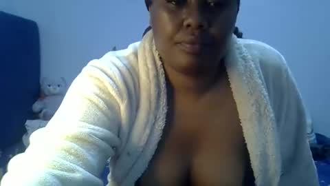 Snapshot of prettymel1 chatting on 23, 3, 2026 prettymel1 online show from 23, 3, 2026