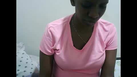 Snapshot of prettynana2 chatting on 18, 12, 2025 nana online show from 18, 12, 2025