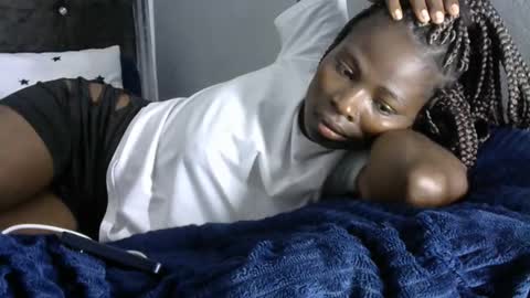 prettynancy19 online show from 10, 3, 2026