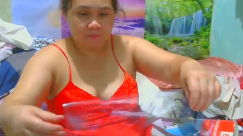 Snapshot of prettynhing chatting on 14, 6, 2026 Nhing online show from 14, 6, 2026