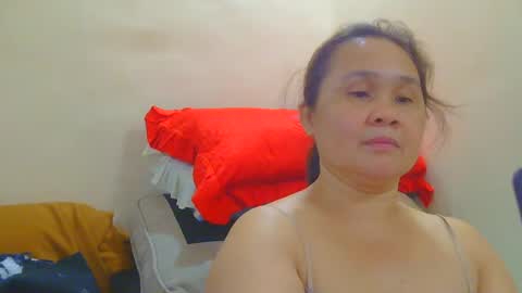 Snapshot of prettynhing chatting on 10, 7, 2026 Nhing online show from 10, 7, 2026