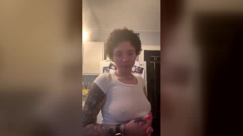 prettynnnpink online show from 19, 4, 2026