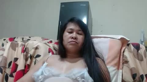 Snapshot of prettypinaylonghair chatting on 6, 6, 2026 Gerald and Liezel online show from 6, 6, 2026