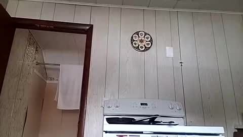 prettysolidd7 online show from 1, 12, 2024