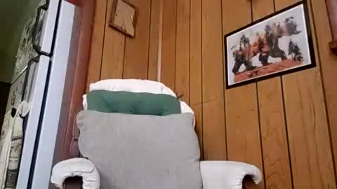 prettysolidd7 online show from 1, 12, 2024