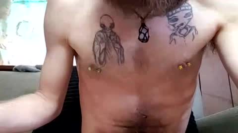 prettysolidd7 online show from 13, 2, 2025