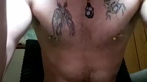 prettysolidd7 online show from 16, 2, 2025