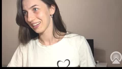 prettyyy_angel online show from 19, 9, 2025