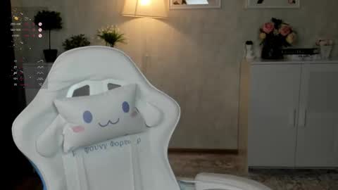 Kitty online show from 12, 11, 2025