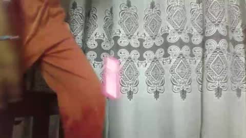 Snapshot of pretylittle11 chatting on 27, 6, 2026 PRETY online show from 27, 6, 2026