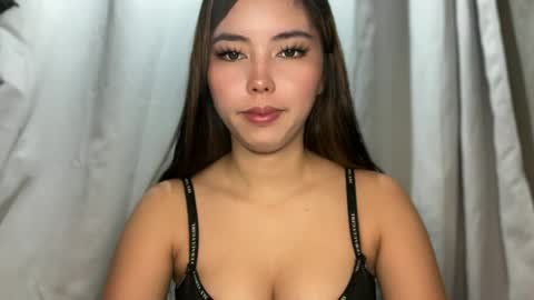 Snapshot of pricelessbeautyxxx chatting on 13, 7, 2026 TINA online show from 13, 7, 2026