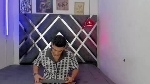 prince_arthur77 online show from 4, 2, 2025