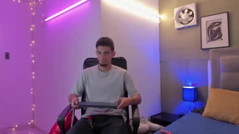 prince_arthur77 online show from 5, 3, 2025