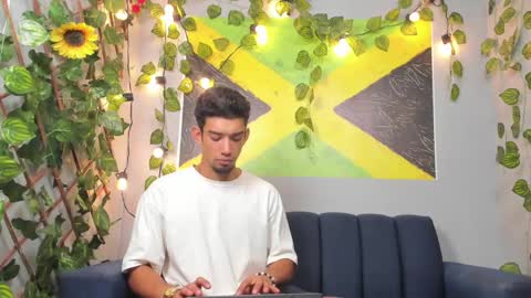 prince_arthur77 online show from 6, 11, 2025