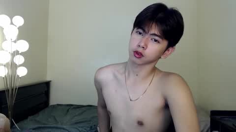 Snapshot of princecalix chatting on 1, 10, 2025 princecalix online show from 1, 10, 2025