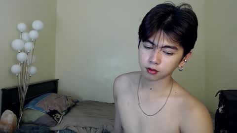 Snapshot of princecalix chatting on 12, 10, 2025 princecalix online show from 12, 10, 2025