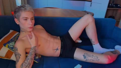 Snapshot of princes_beach chatting on 17, 4, 2026 HUNTER LEO KEVIN online show from 17, 4, 2026