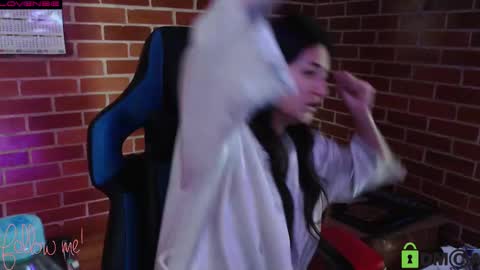 Snapshot of princesa_leia_zathur chatting on 20, 2, 2025 Leia online show from 20, 2, 2025