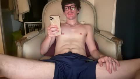 Snapshot of princespeaches chatting on 8, 10, 2025 Peaches online show from 8, 10, 2025