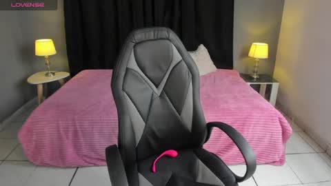 Paula Princess online show from 15, 4, 2026