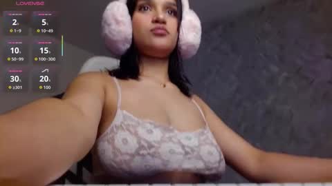 Roxxi  online show from 3, 2, 2026