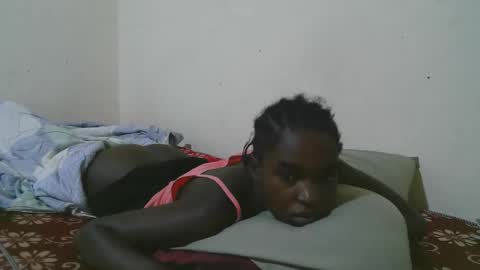 Snapshot of princess_scovia chatting on 6, 4, 2026 princess_scovia online show from 6, 4, 2026