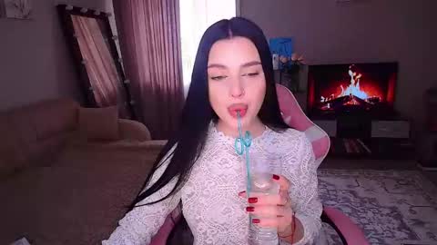 Snapshot of princessamira1 chatting on 22, 4, 2026 princessamira1 online show from 22, 4, 2026