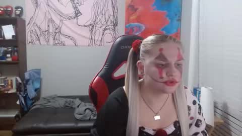 Snapshot of princessandthebear03 chatting on 1, 11, 2025 Will and Kaley online show from 1, 11, 2025