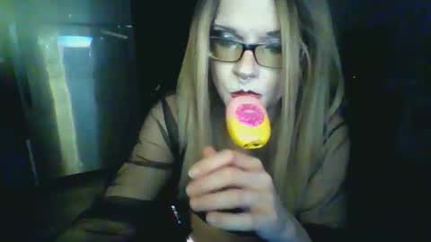 Snapshot of princessavery69 chatting on 16, 12, 2025 Princess Avery online show from 16, 12, 2025