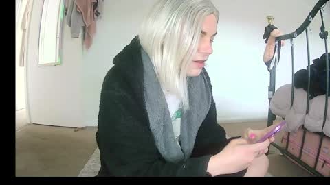 Snapshot of princesscaseygrey chatting on 20, 3, 2026 KCGREY online show from 20, 3, 2026