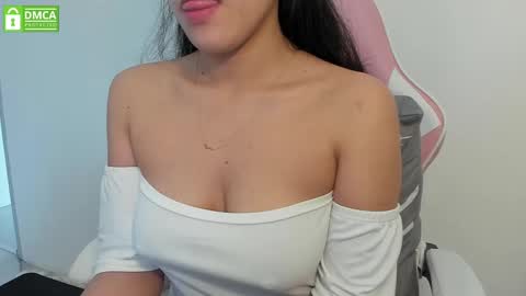 Snapshot of princesse_katey chatting on 10, 3, 2025 miss me check out my YT online show from 10, 3, 2025