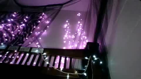 Holly love online show from 30, 10, 2025