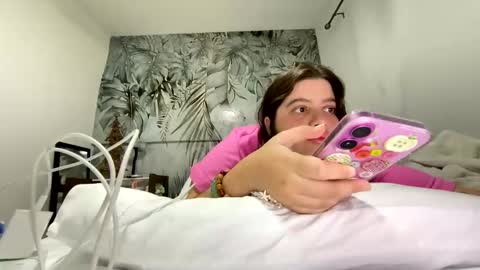 Snapshot of princesslaylaa chatting on 6, 1, 2026 princessviccxo online show from 6, 1, 2026