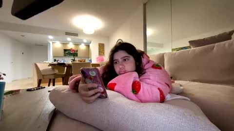 Snapshot of princesslaylaa chatting on 13, 3, 2026 princessviccxo online show from 13, 3, 2026