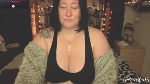 Snapshot of princesslux18 chatting on 28, 4, 2026 Lux Alot Luxi online show from 28, 4, 2026